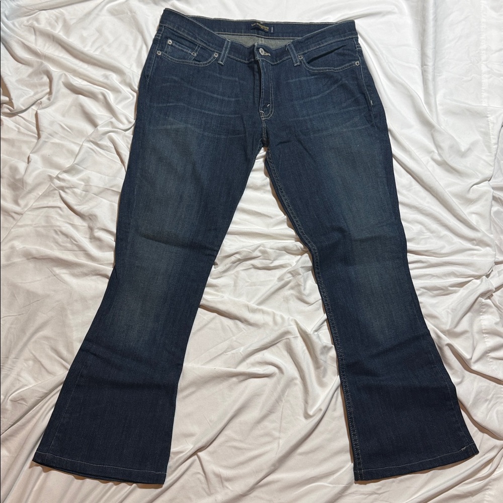 Levi's 524 Flared Jeans - Medium Wash